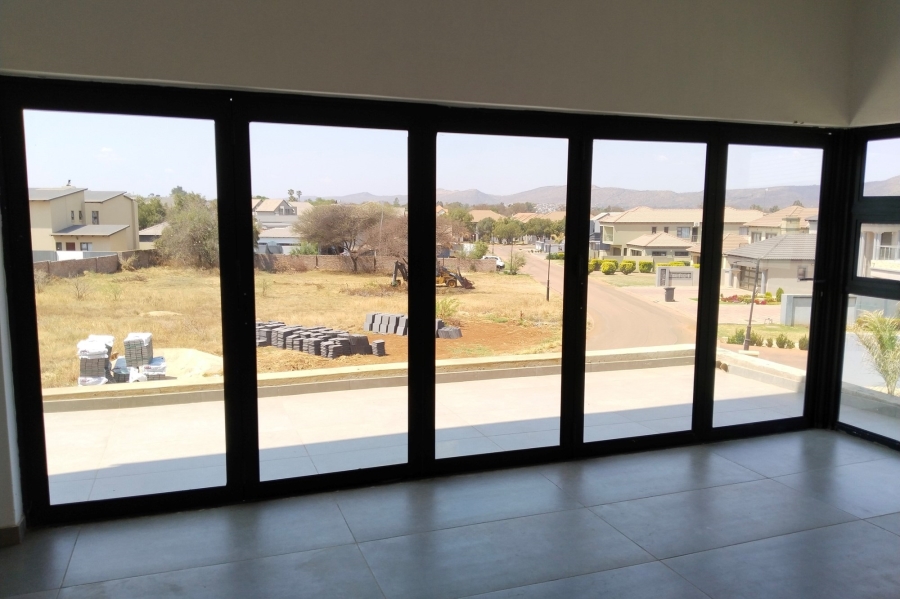 7 Bedroom Property for Sale in Gateway Manor North West